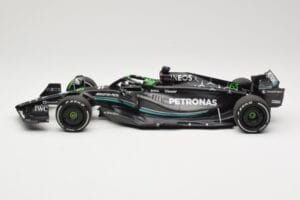 Mercedes AMG Petronas W14 E Performance #63 G. Russell Bahrain GP 2023 Minichamps 1:18 110230163 Diecast - image 3 of 6