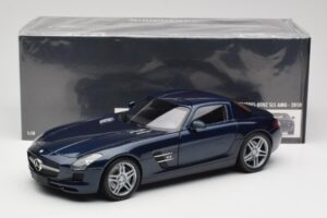 Mercedes SLS AMG C197 Blue Metallic Minichamps 1:18 180039021 Diecast - image 8 of 8