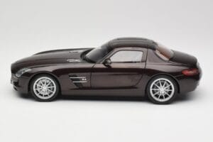 Mercedes AMG SLS C197 Brown Metallic Minichamps 1:18 100039028 Diecast - image 4 of 8