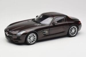 Mercedes AMG SLS C197 Brown Metallic Minichamps 1:18 100039028 Diecast