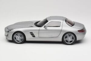 Mercedes AMG SLS C197 Grey Metallic Minichamps 1:18 100039025 Diecast - image 4 of 8