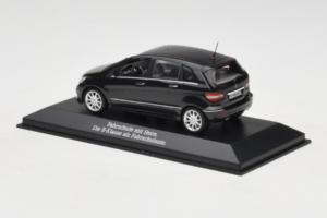 Mercedes B-Class W245 Driving School Black Minichamps 1:43 MB005 Diecast - image 3 of 4