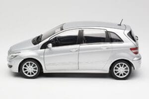 Mercedes B-Class W245 Silver Kyosho 1:18 B66962326 Diecast - image 4 of 8