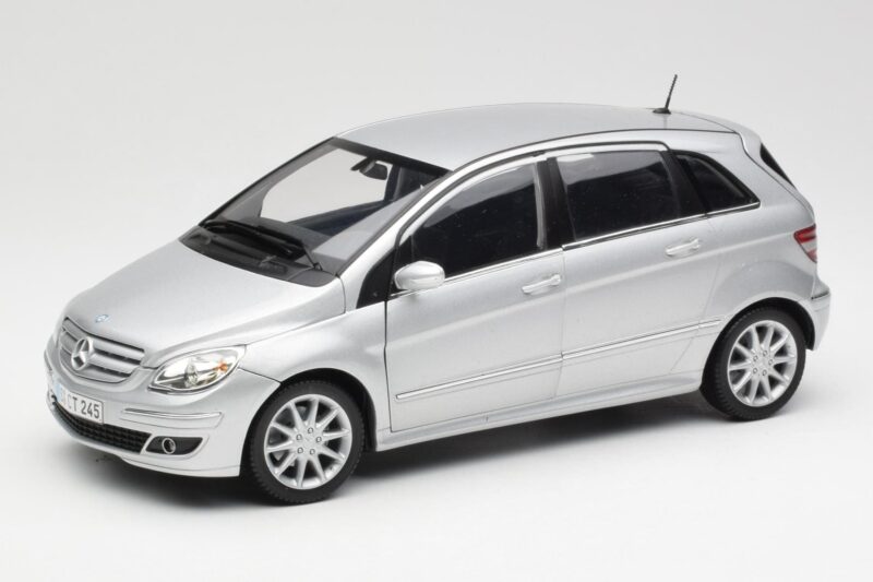 Mercedes B-Class W245 Silver Kyosho 1:18 B66962326 Diecast