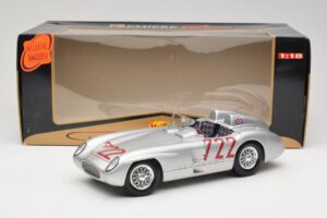Mercedes 300 SLR W196S #722 S. Moss / D. Jenkinson Mille Miglia Winner 1955 Maisto 1:18 536887 Diecast - image 8 of 8