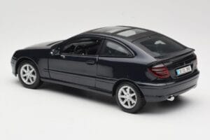 Mercedes C-Class Sports Coupe CL203 Blue Maisto 1:18 B66962124 Diecast - image 7 of 8