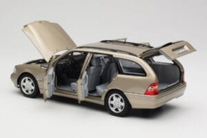 Mercedes C-Class T-Model W202 Smoke Silver Norev 1:18 183388 Diecast - image 4 of 8