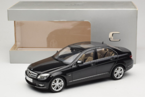 Mercedes C-Class W204 Obsidian Black AUTOart 1:18 B66962367 Diecast - image 8 of 8