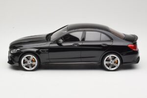 Mercedes C-Class W205 Brabus 650 Black GT Spirit 1:18 GT132 Resin - image 3 of 6