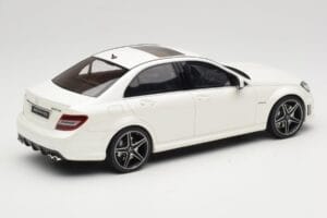Mercedes C63 AMG W204 Diamond White GT Spirit 1:18 GT928 Resin - image 2 of 6