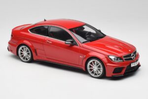 Mercedes AMG C63 W204 Red 2nd Choice GT Spirit 1:18 GT065-D1 Resin - image 4 of 6