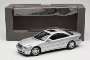 Mercedes CL 500 C215 Silver AUTOart 1:18 B66962152 Diecast - image 8 of 8
