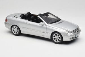 Mercedes CLK 500 Cabriolet Elegance A209 Silver Kyosho 1:18 B66962172 Diecast - image 6 of 8