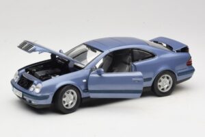 Mercedes CLK C208 Purple Anson 1:18 30330 Diecast - image 2 of 8