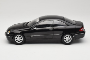 Mercedes CLK C209 Black Metallic Kyosho 1:18 B66962149 Diecast - image 4 of 8