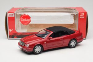 Mercedes CLK A208 Cabriolet Red Anson 1:18 30338 Diecast - image 8 of 8