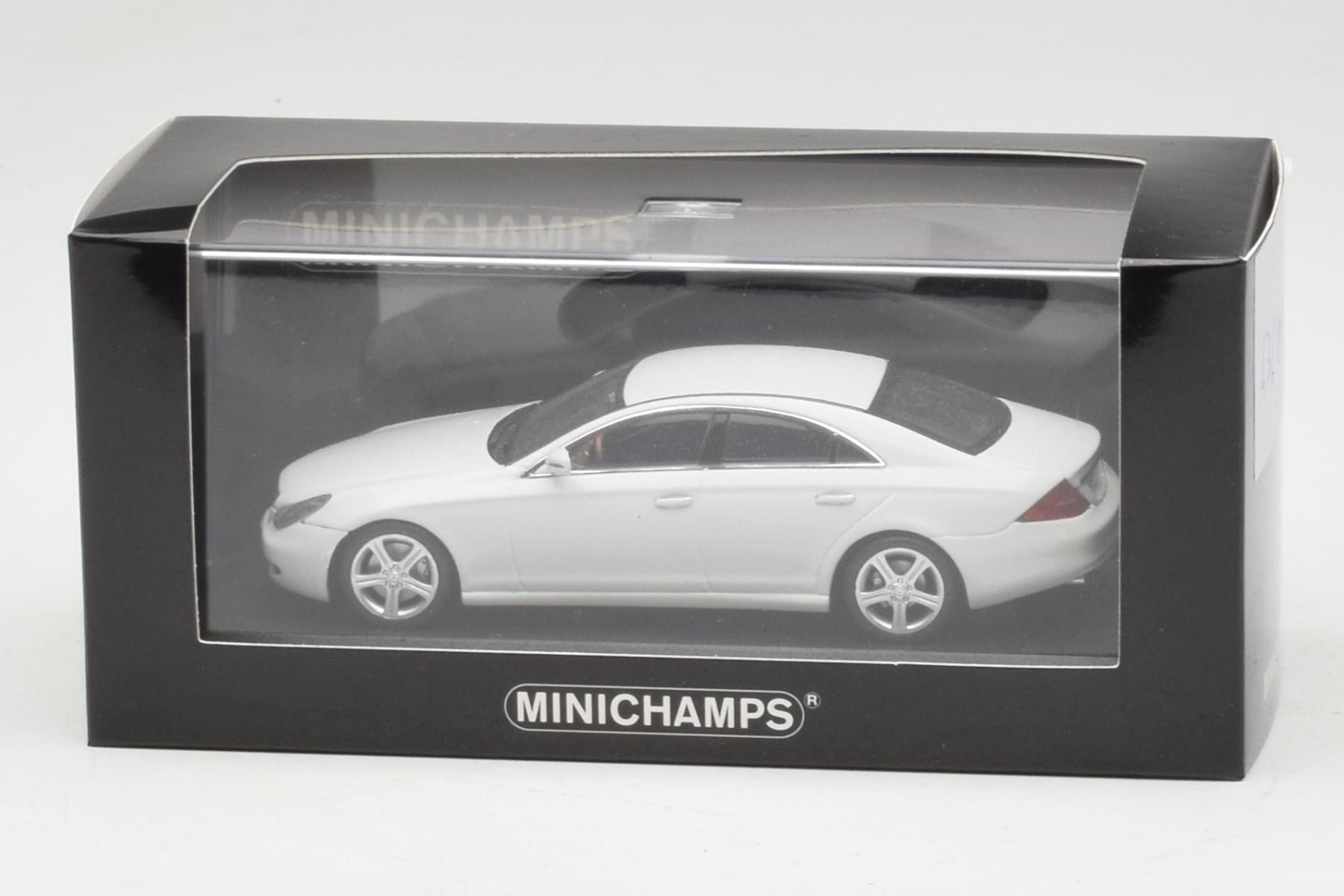 Mercedes CLS-Class C219 1:43 White Diecast Model Mercedes CLS-Class C219 1:43 White Diecast Model