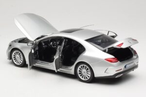 Mercedes CLS C257 Silver Norev 1:18 183489 Diecast - image 5 of 8