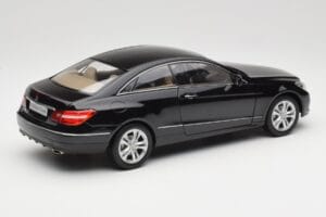 Mercedes E-Class Coupe C207 Obsidian Black Metallic Norev 1:18 B66962418 Diecast - image 3 of 8