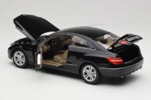 Mercedes E-Class Coupe C207 Obsidian Black Metallic Norev 1:18 B66962418 Diecast - image 5 of 8