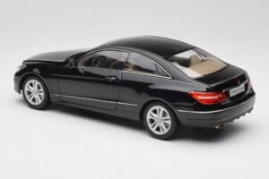 Mercedes E-Class Coupe C207 Obsidian Black Metallic Norev 1:18 B66962418 Diecast - image 7 of 8