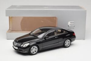 Mercedes E-Class Coupe C207 Obsidian Black Metallic Norev 1:18 B66962418 Diecast - image 8 of 8