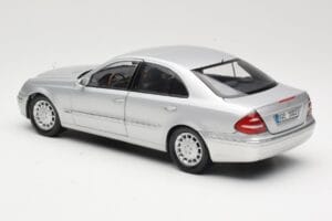Mercedes E-Class W211 Silver Kyosho 1:18 B66962146 Diecast - image 7 of 8