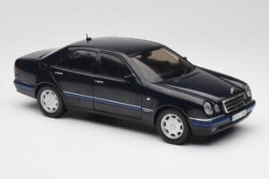 Mercedes E-Class W210 E320 Black Sun Star 1:18 1151 Diecast - image 6 of 8