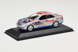 Mercedes E-Class W211 #11 Bluetec Paris-Beijing 2006 Minichamps 1:43 B66962267-R Diecast - image 2 of 4