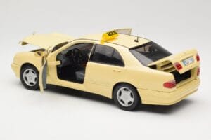 Mercedes E320 W210 Taxi Sun Star 1:18 1160 Diecast - image 5 of 8