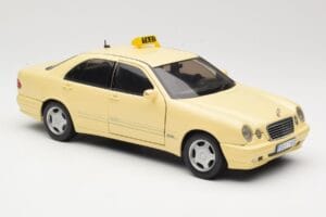 Mercedes E320 W210 Taxi Sun Star 1:18 1160 Diecast - image 6 of 8