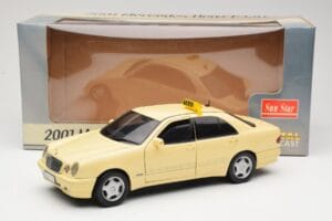 Mercedes E320 W210 Taxi Sun Star 1:18 1160 Diecast - image 8 of 8