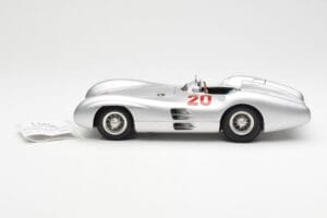 Mercedes W196 Streamliner #20 K. Kling French GP 1954 CMC 1:18 M-128B Diecast - image 3 of 6