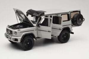 Mercedes G 63 AMG 4x4 Squared Arabian Grey Almost Real 1:18 820829 Diecast - image 2 of 8