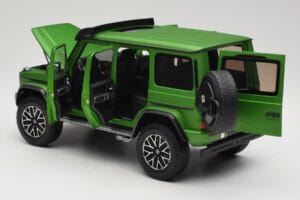 Mercedes G 63 AMG 4x4 Squared Green Hell Magno Almost Real 1:18 820821 Diecast - image 5 of 8
