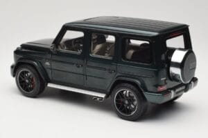 Mercedes G 63 AMG W463 Green Metallic Minichamps 1:18 110037066 Diecast - image 7 of 8