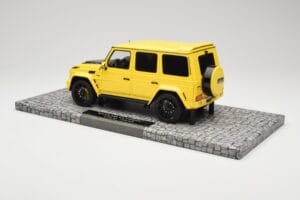 Mercedes Brabus 850 6.0 Widestar G63 W463 Electric Beam Yellow Minichamps 1:18 107032402 Diecast - image 5 of 6