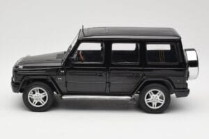 Mercedes G-Class G 500 W463 Smaragd Black Metallic AUTOart 1:18 76101 Diecast - image 4 of 8