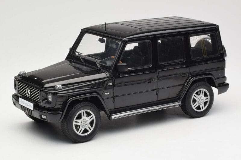 Mercedes G-Class G 500 W463 Smaragd Black Metallic AUTOart 1:18 76101 Diecast