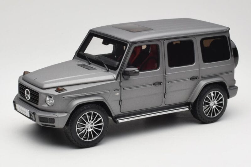 Mercedes G-Class G500 W463A Designo Platinum Magno Minichamps 1:18 B66960811 Diecast