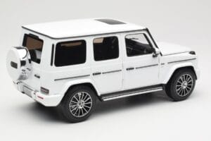 Mercedes G-Class G 500 W463A Diamond White Metallic Minichamps 1:18 113037111 Diecast - image 3 of 8