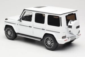 Mercedes G-Class G 500 W463A Diamond White Metallic Minichamps 1:18 113037111 Diecast - image 7 of 8