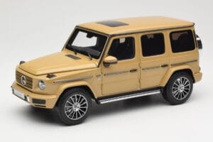 Mercedes G-Class G 500 W463A Solarbeam Yellow Metallic Minichamps 1:18 113037108 Diecast