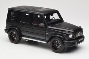 Mercedes G-Class G63 AMG W463A Matt Black Minichamps 1:18 110037064 Diecast - image 6 of 8