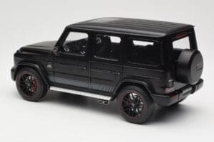 Mercedes G-Class G63 AMG W463A Matt Black Minichamps 1:18 110037064 Diecast - image 7 of 8