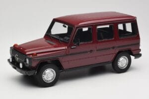 Mercedes G-Class W460 LWB Dark Red Minichamps 1:18 155038102 Diecast