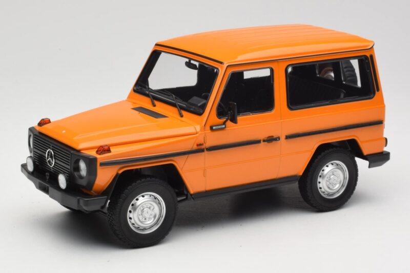 Mercedes G-Class W460 SWB Orange Minichamps 1:18 Mercedes G-Class W460 SWB Orange Minichamps 1:18 155038000 Diecast