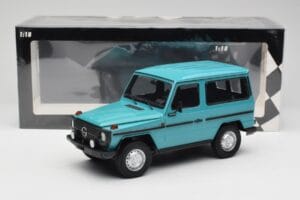 Mercedes G-Class W460 SWB Turquoise Minichamps 1:18 155038001 Diecast - image 6 of 6