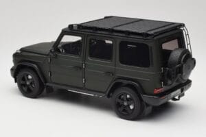 Mercedes G-Class W465 Olive Norev 1:18 B66960662 Diecast - image 7 of 8