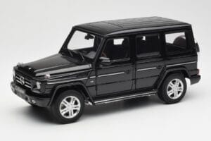 Mercedes G500 W463 Black AUTOart 1:18 76216 Diecast
